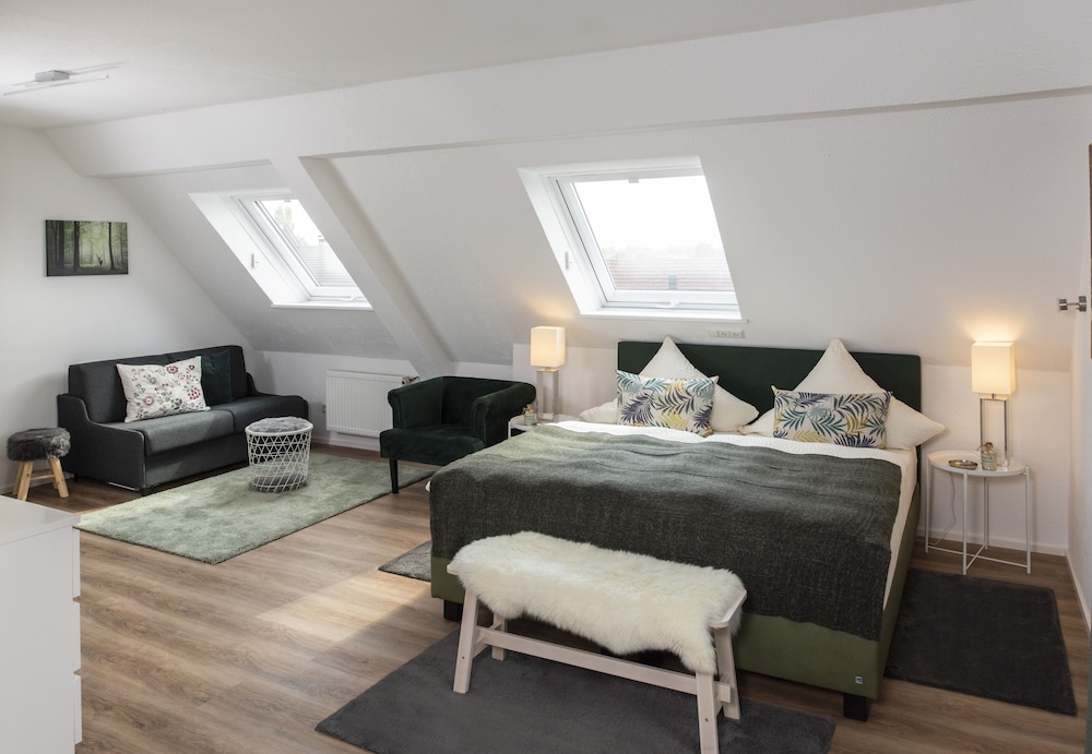 Junior Studio Suite
