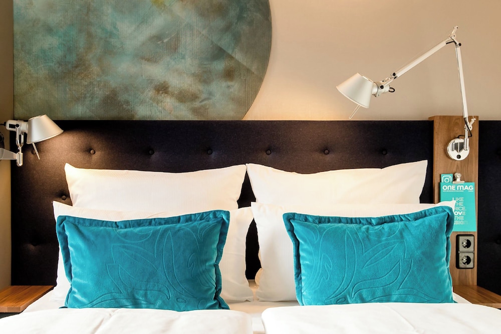 Room (THE ONE) photo 1