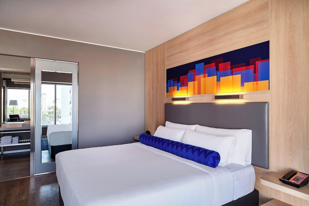 Suite, 1 King Bed