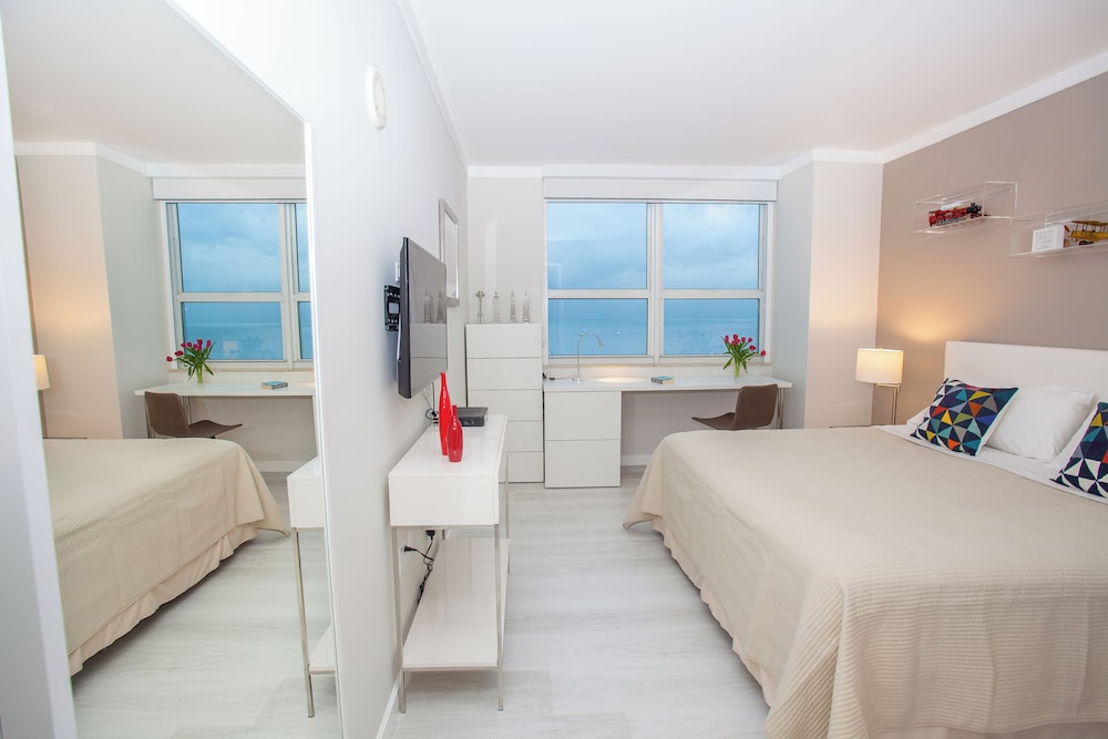 Deluxe Double Room, 1 King Bed, Ocean View1518.01
