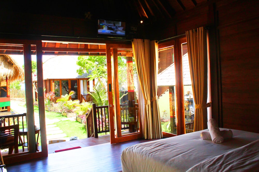 Deluxe Double Room with Bathtub - Photo 9