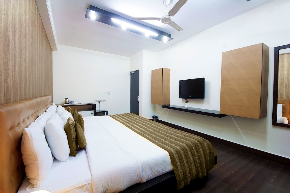 Premium Room - Photo 8