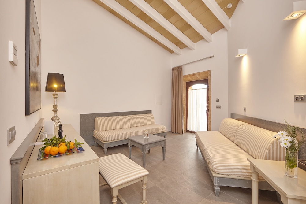 Suite (Double) photo 2
