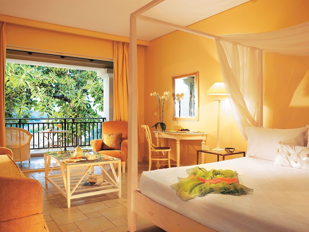 Junior Bungalow Suite Sea View - Photo 1