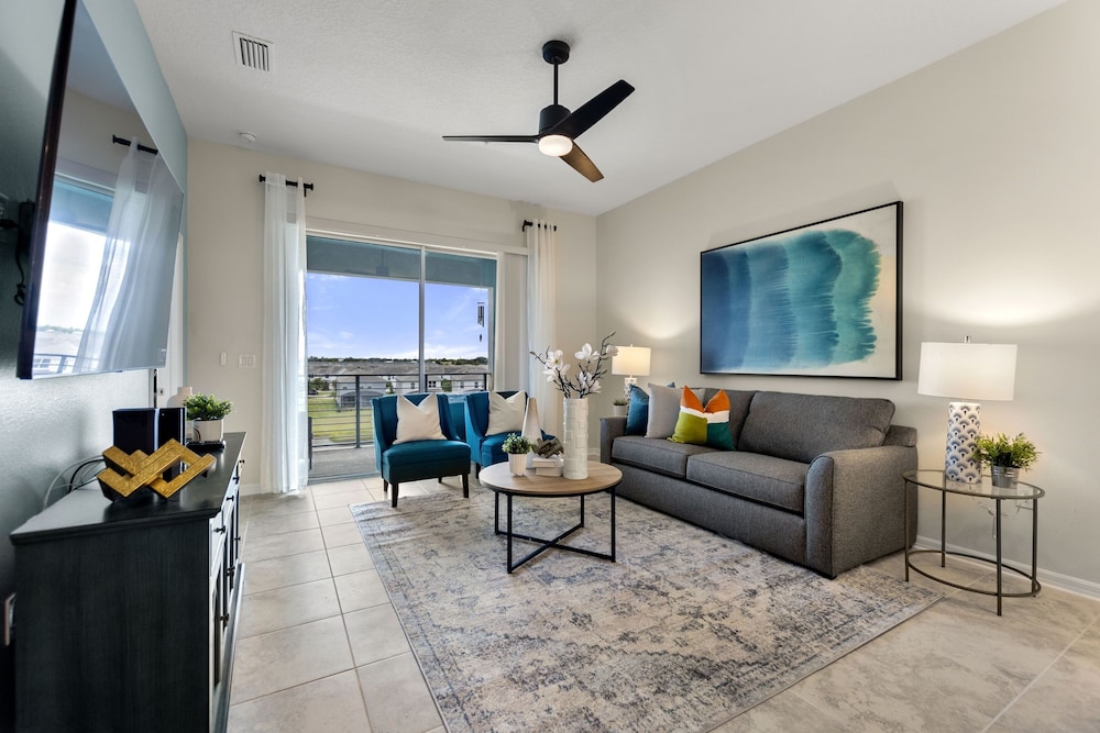 Condo, 2 Bedrooms