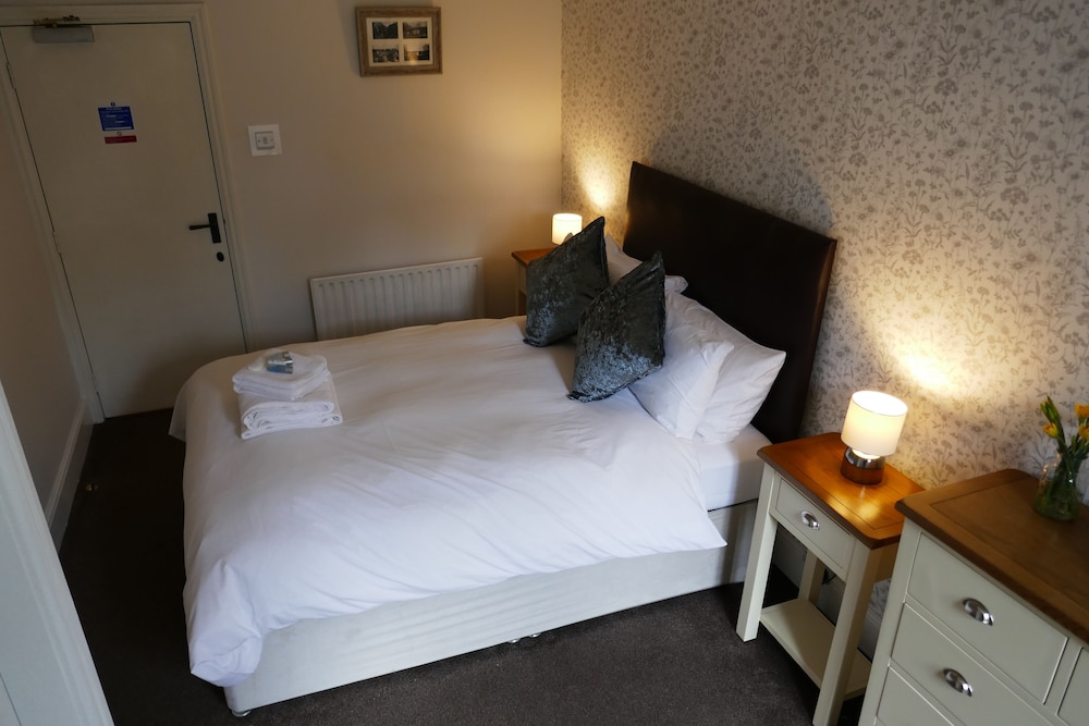 Standard Double Room, Ensuite (Carlton) photo 2