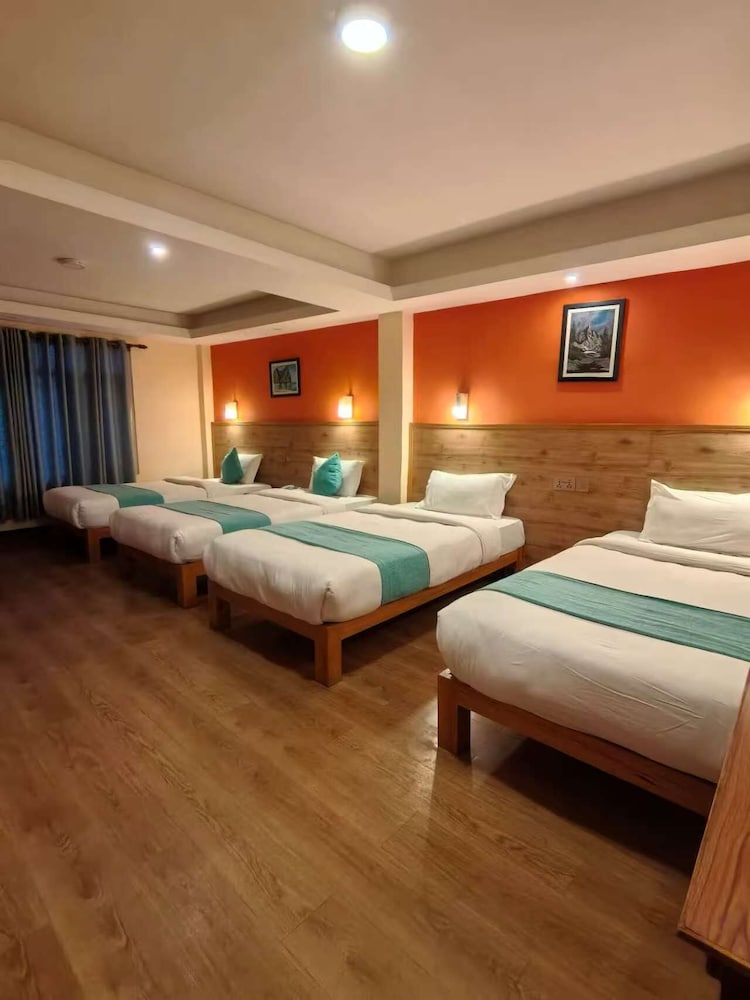 Deluxe Quadruple Room