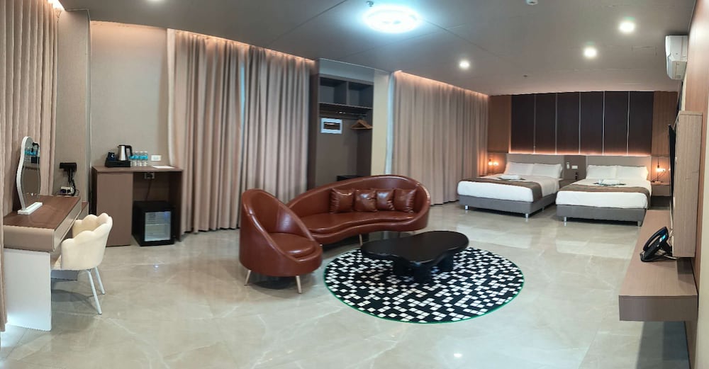 Executive Room