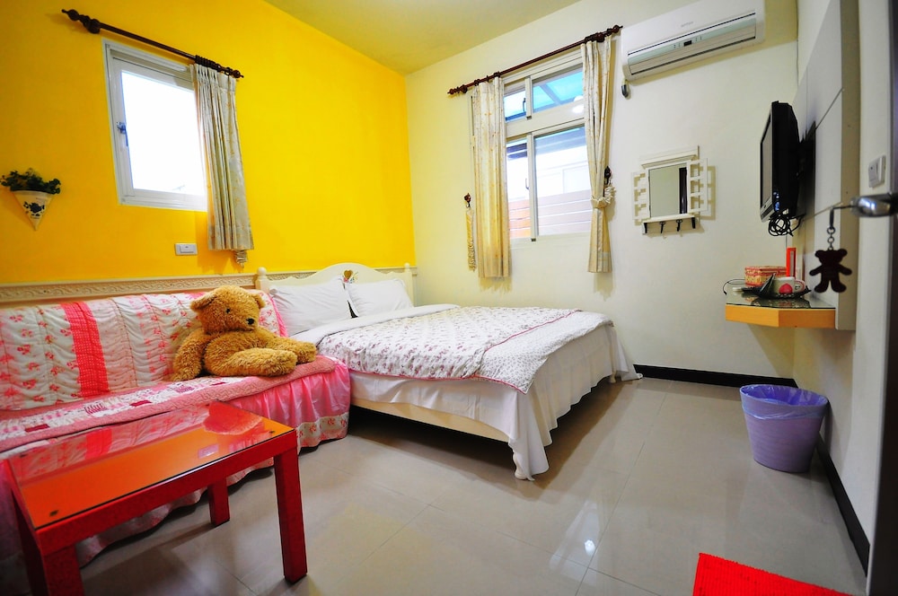 Basic Double Room photo 2