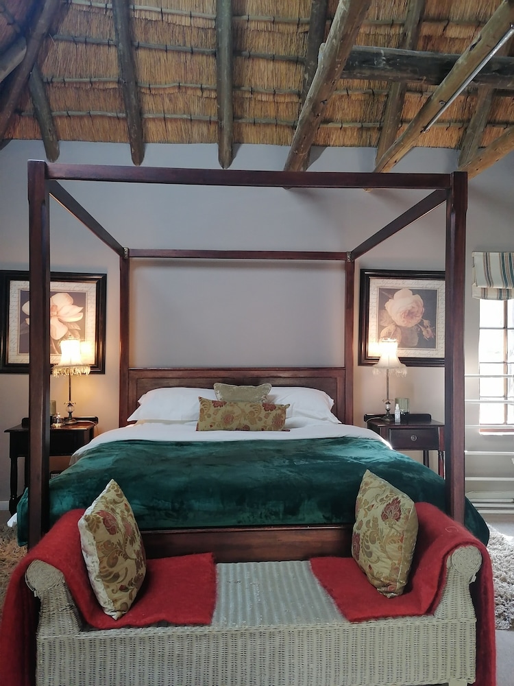 Honeymoon Cabin (Mallard) photo 1