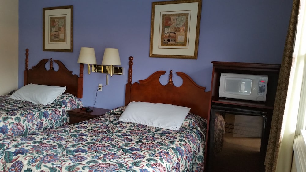 Standard Room, 2 Full Beds photo 1