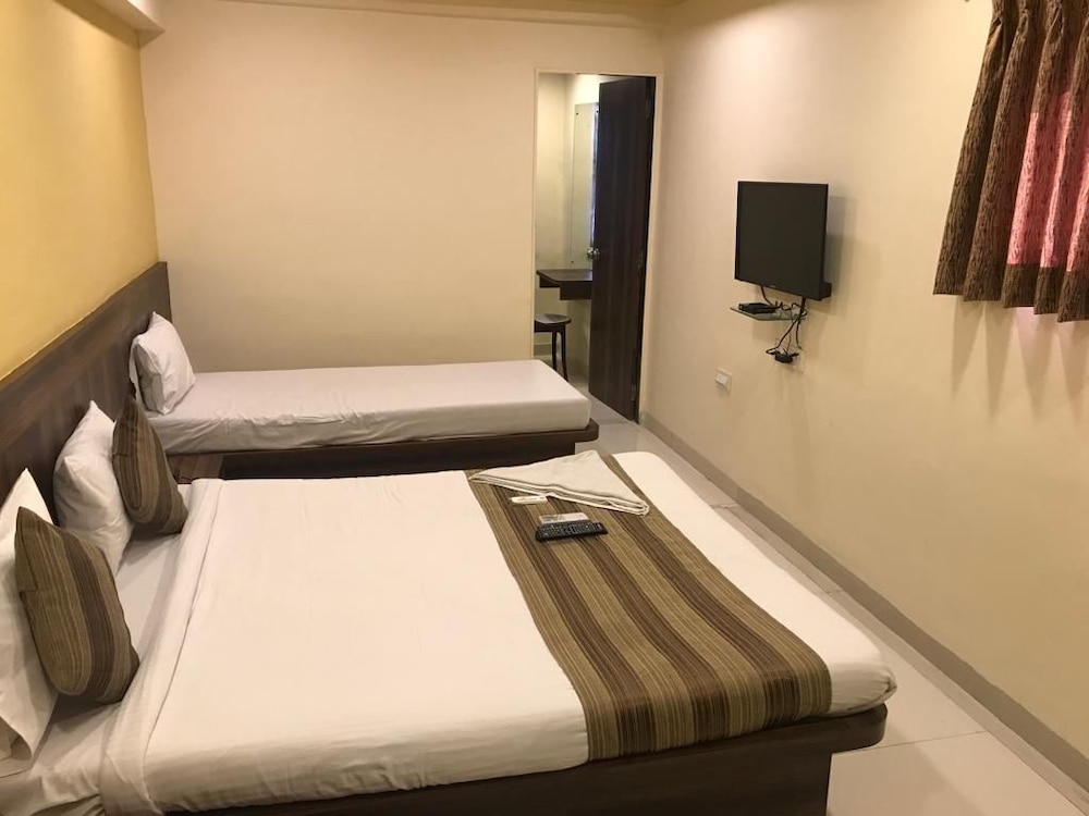 Superior Triple Room - Photo 7