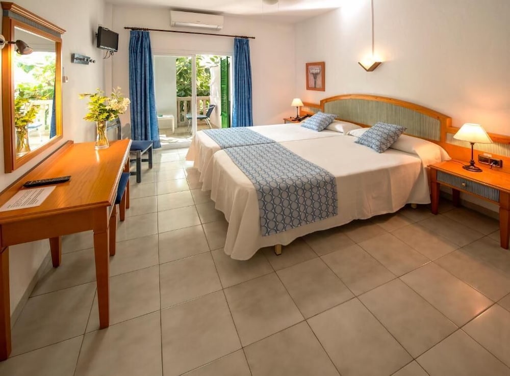 Twin Room, Terrace