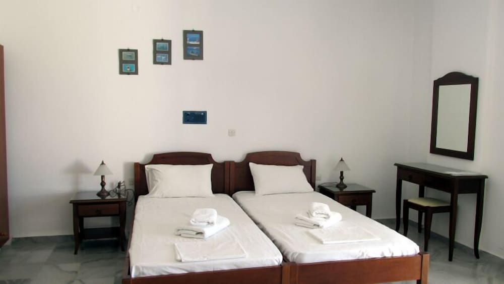 Standard Room, Partial Sea View