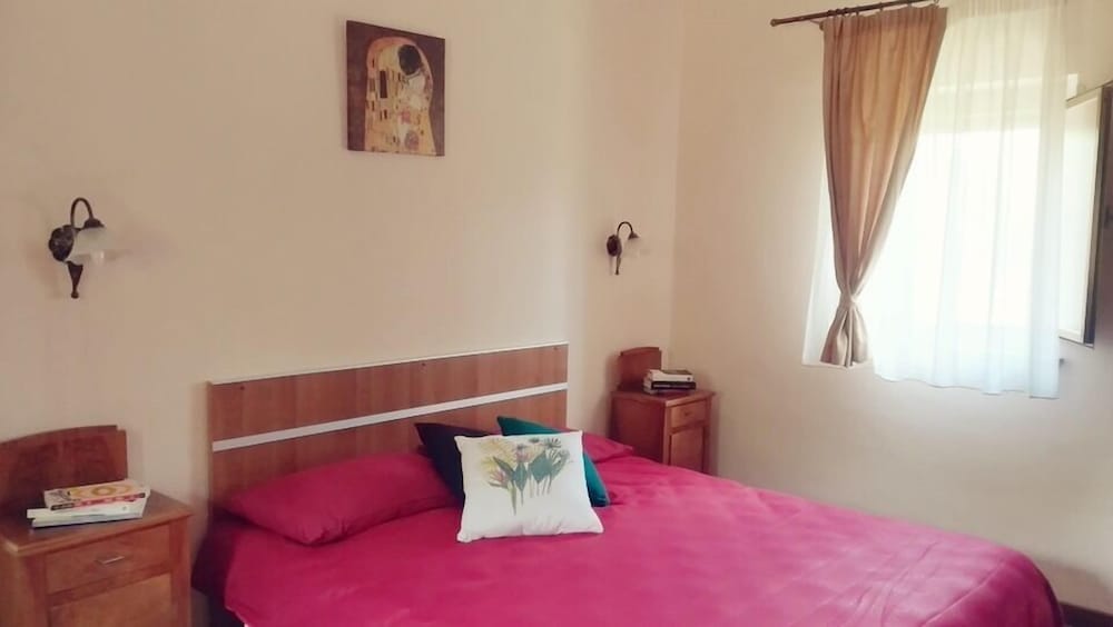Basic Studio Suite, 2 Bedrooms