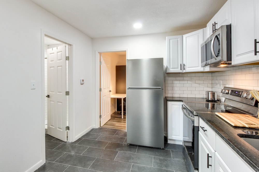 Apartment (2 Bedrooms) photo 2