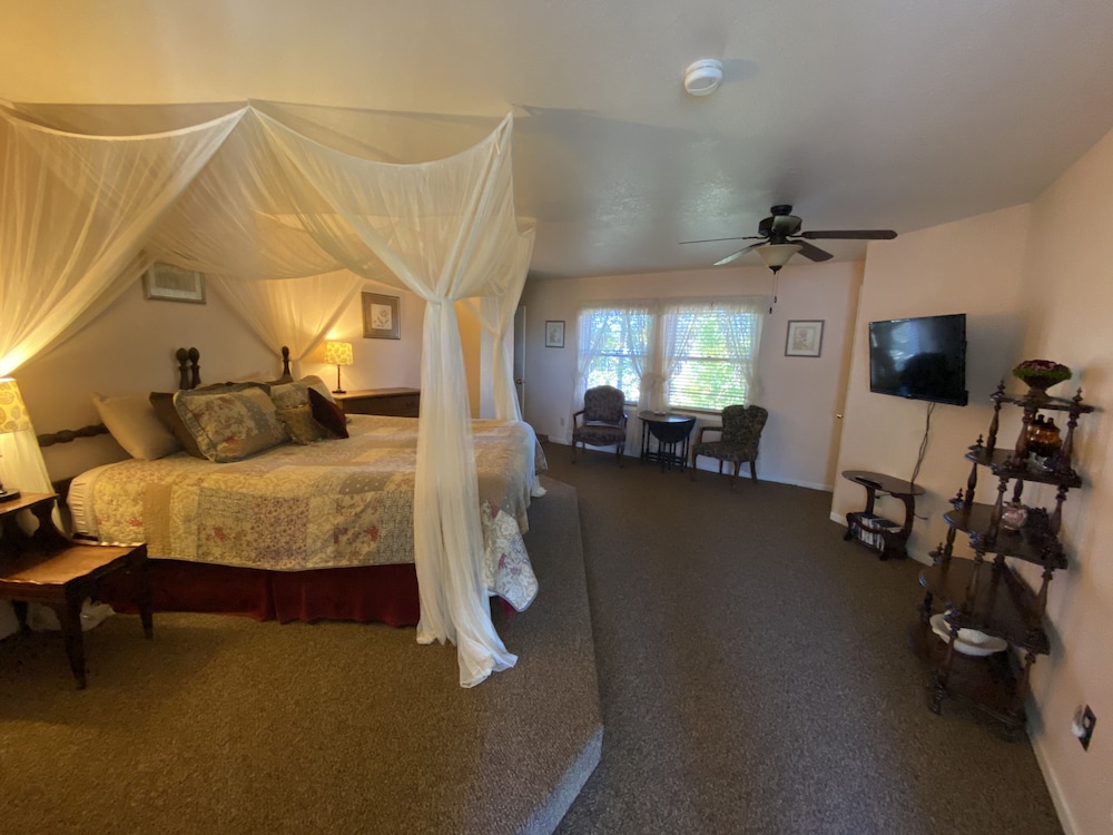 Lassen Room, 1 King Bed
