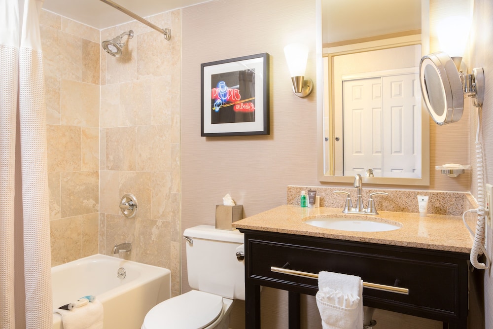 Standard Room, 2 Double Beds (Mid Floor) - Photo 4