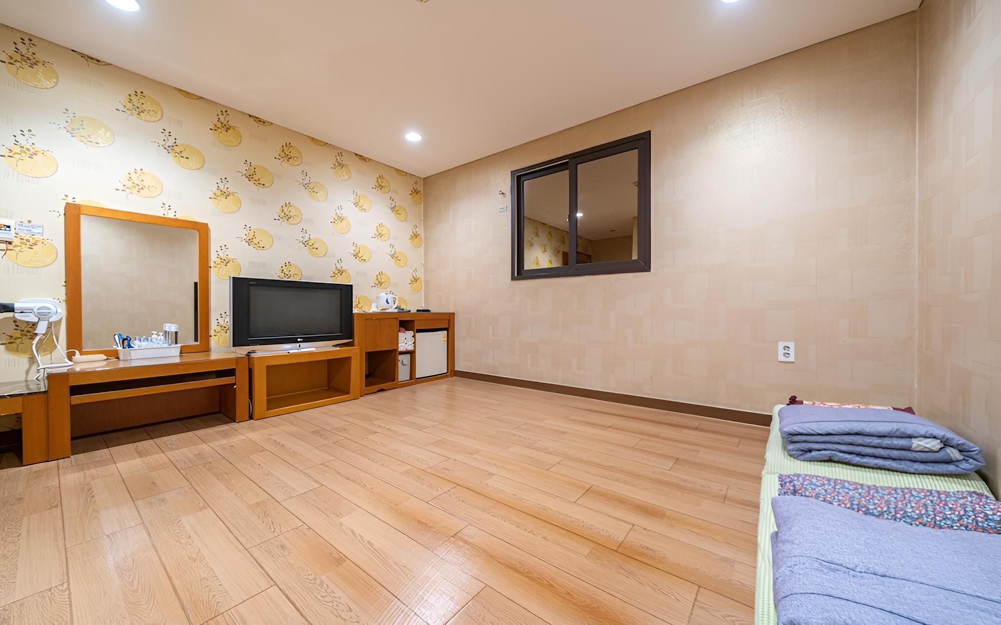 Room (Ondol (additional fee of 20000 KRW pe) - Photo 6