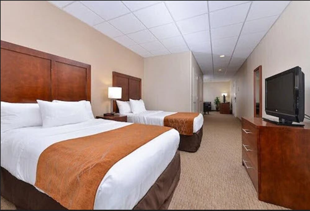 Suite, Multiple Beds, Non Smoking photo 2