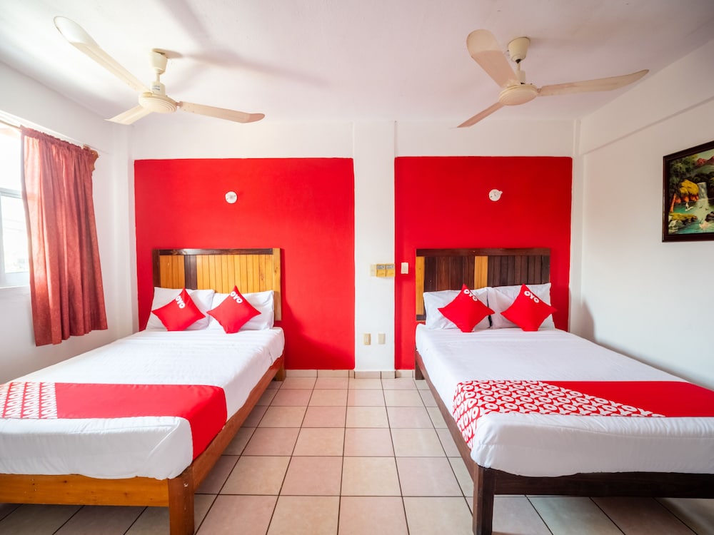 Standard Room, 2 Double Beds - Photo 5
