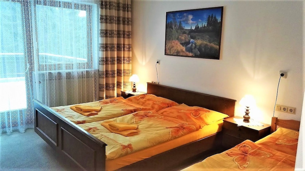 Triple Room, Valley View photo 1