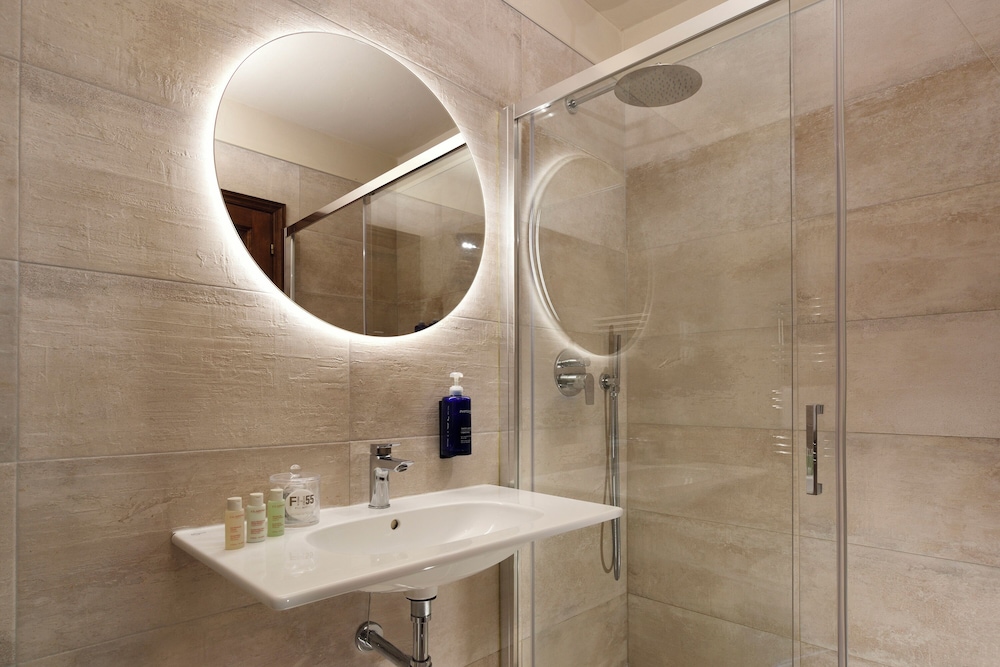 Classic Double Room - Photo 4