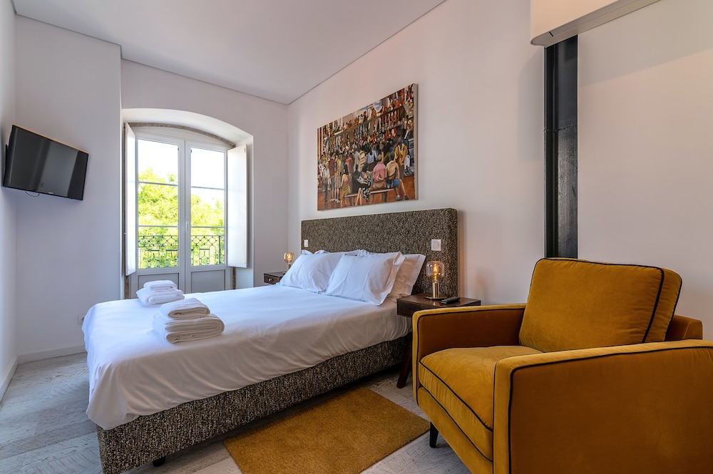 Superior Apartment, 1 Queen Bed, Kitchenette, Corner photo 1