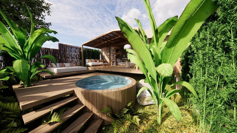 Exclusive Studio Suite, Private Pool, Garden View