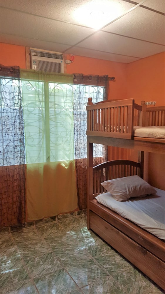Family Single Room, Smoking, Tower photo 1