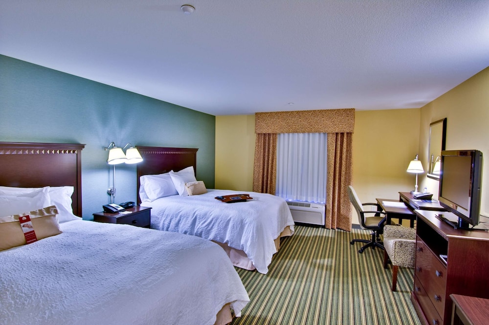 Room, 2 Queen Beds, Accessible, Non Smoking photo 1