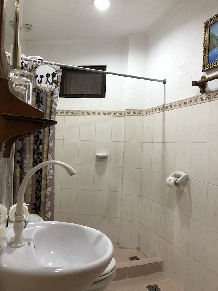 Standard Room - Photo 6