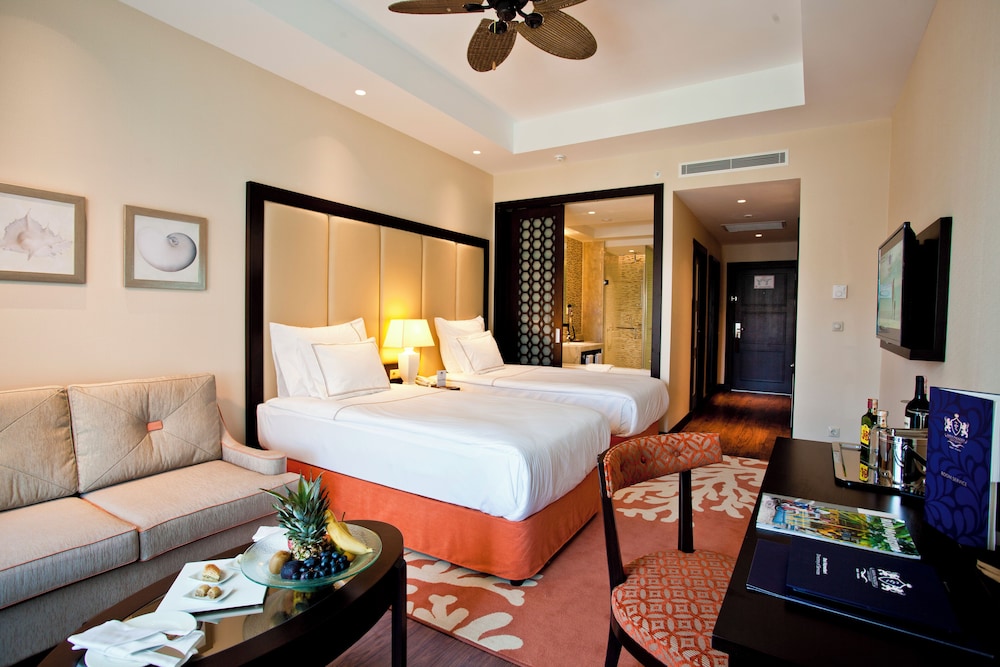 Swim Up Superior Room Pool Access photo 3
