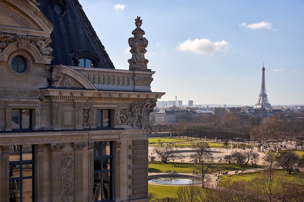 Parisian Suite Parisian Suite