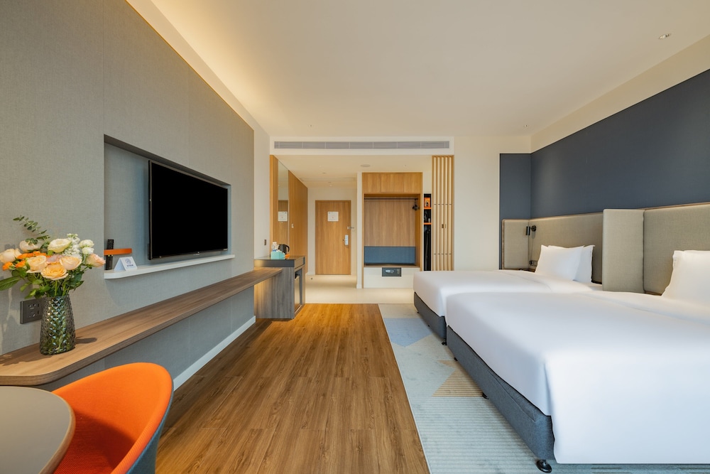 Standard Room, 2 Twin Beds - Photo 1