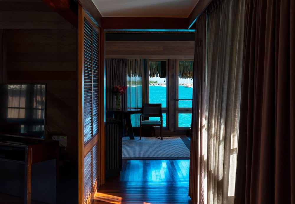 Deluxe Villa, 1 King Bed, Overwater (view)