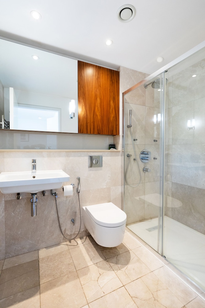 Deluxe Apartment, Private Bathroom (Two Bed  Room) photo 3