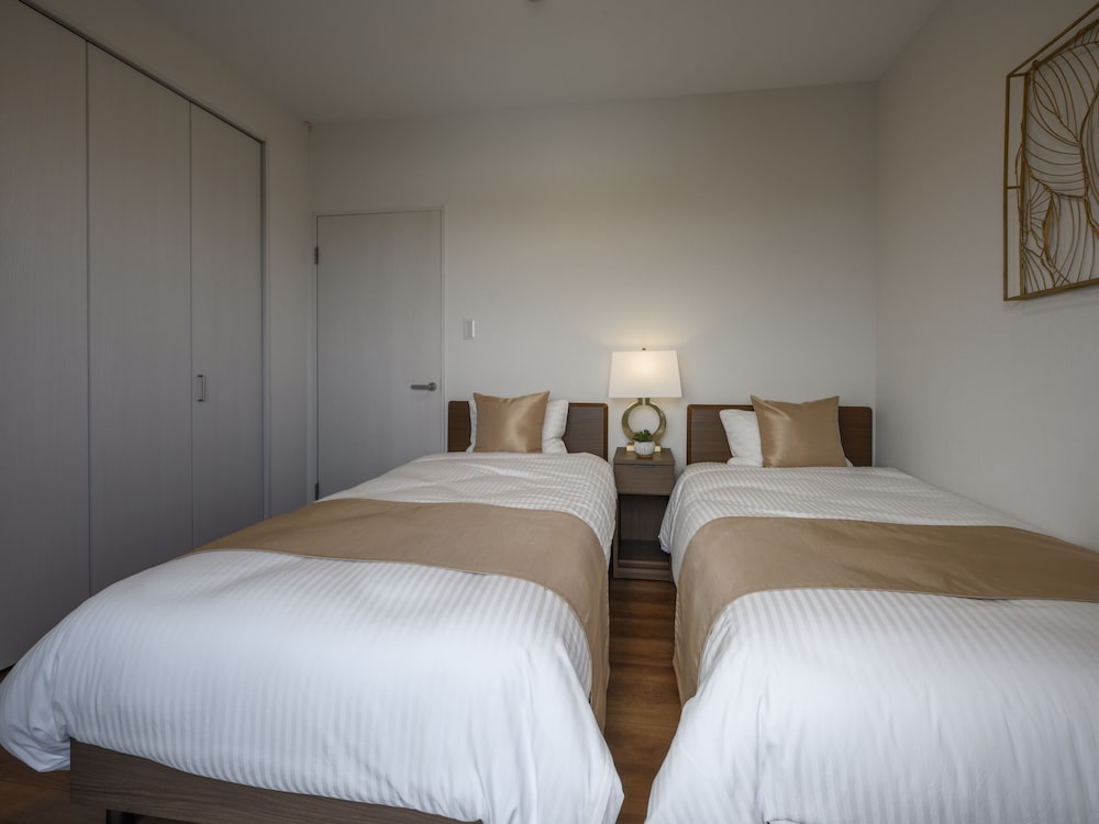 Executive Apartment, 3 Bedrooms, Kitchen, City View photo 3