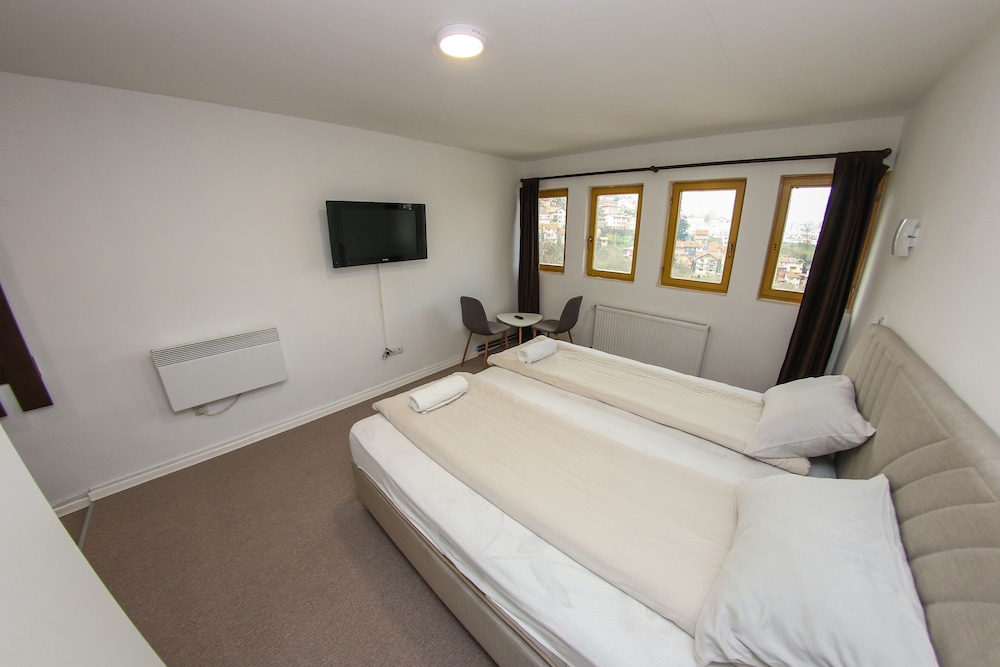 Deluxe Shared Dormitory photo 2