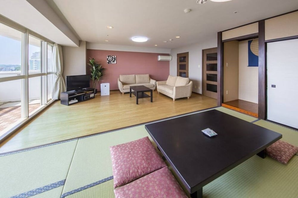 [Main] High Floor Large Standard Room (9-13f), Non Smoking photo 3