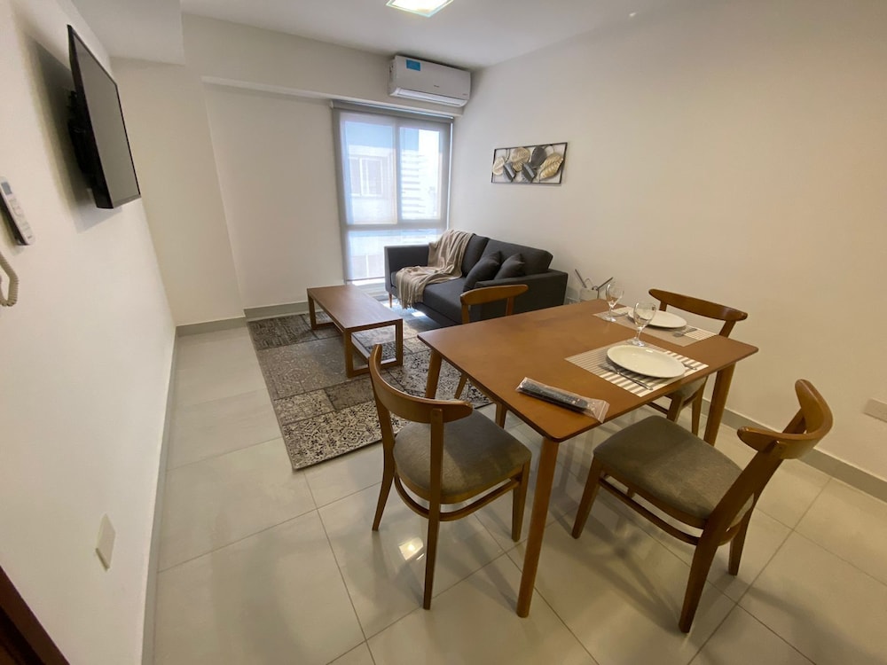 One Bedroom Apartment