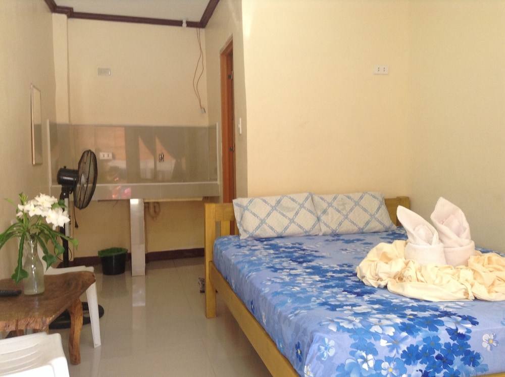 Basic Twin Room