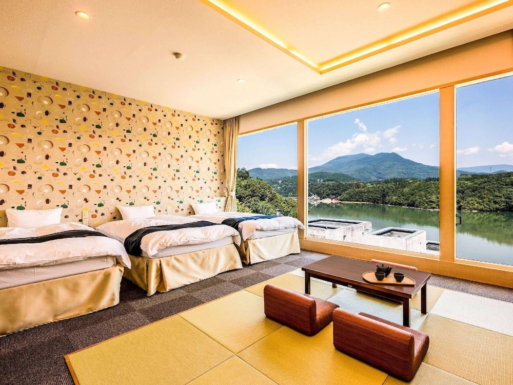 Standard Japanese Western Style 3-bed Room with Bath, Non-Smoking