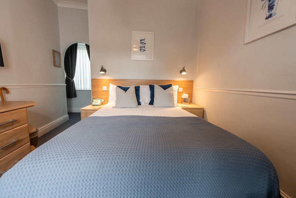 Economy Double Room photo 3