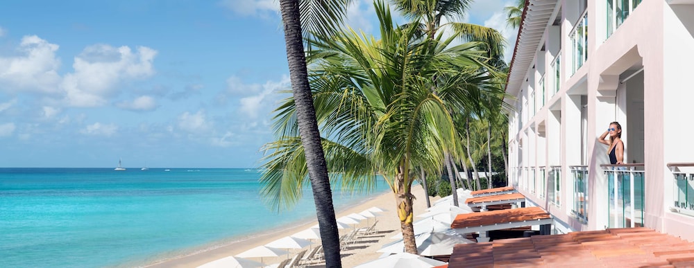 Suite, 1 King Bed, Beachfront - Photo 15