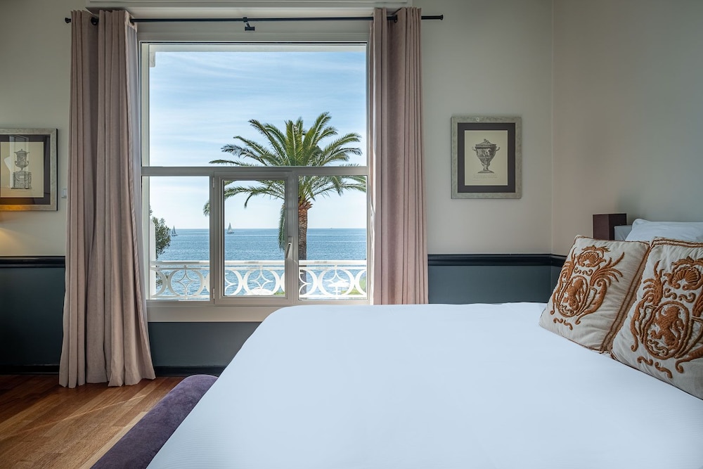 Suite, Jetted Tub, Sea View (Prestige) photo 1