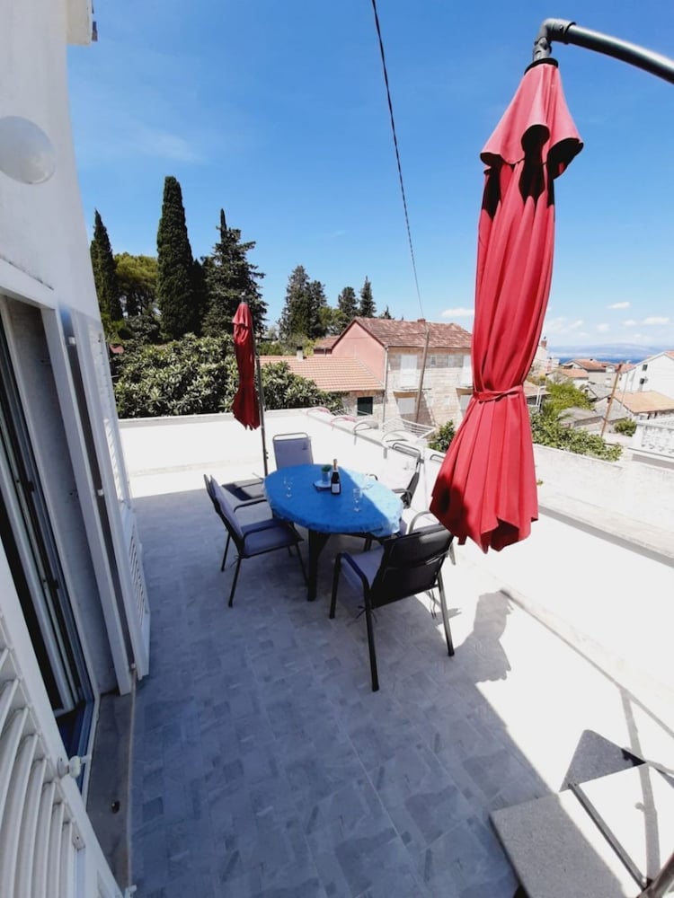 Apartment (Vladislava - 400 M From Sea - A1(4+1)) photo 1
