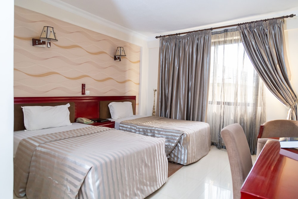 Twin Room - Photo 4