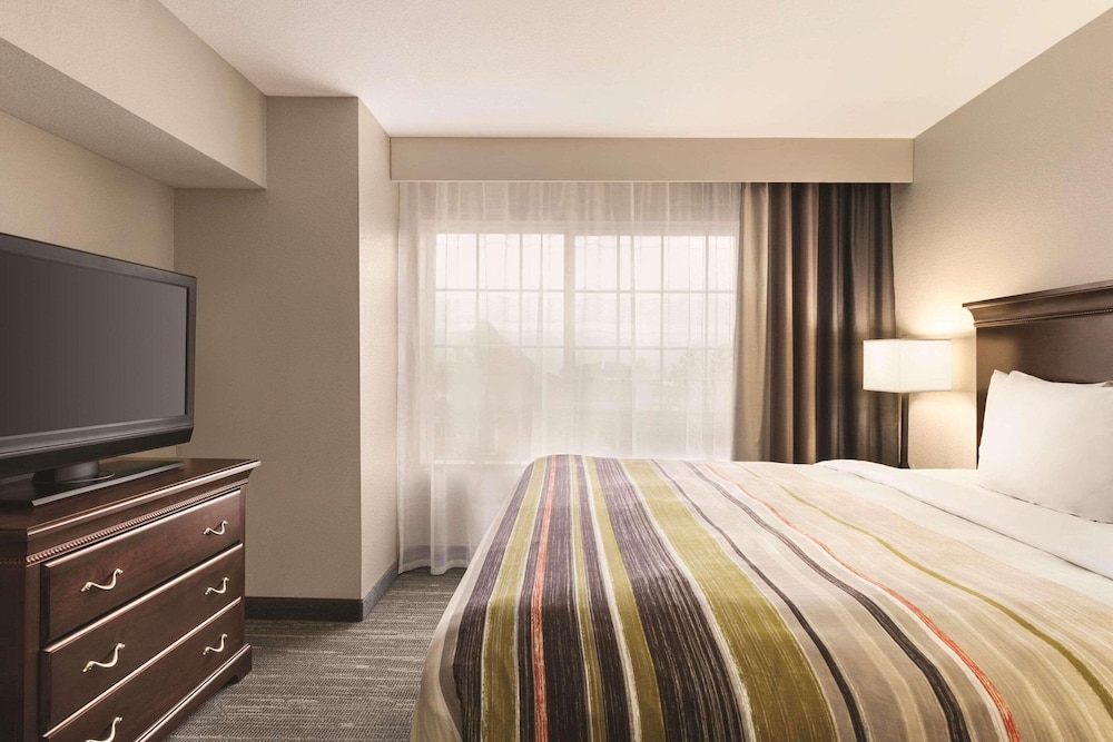Room, 1 King Bed, Accessible, Non Smoking (Rollin Shower)