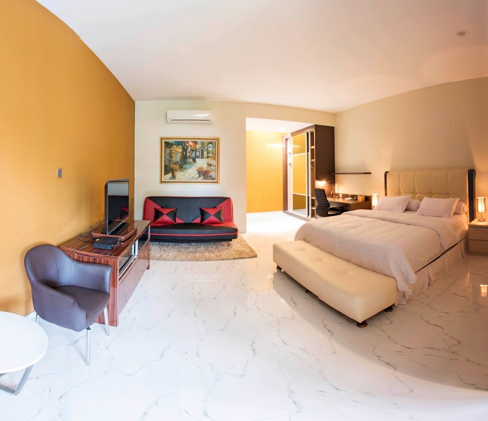 Signature Room photo 2